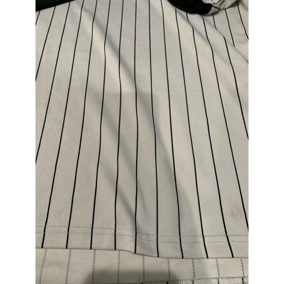 Smitty Basketball Officials Grey Elite V-Neck Pinstripes with Side Panel Size XL - Picture 3 of 6